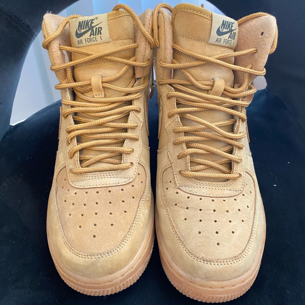 Women’s High-Top Air Forces